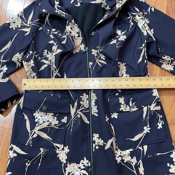 A Isaac Mizrahi Live Women’s Coat Size 1X Full Zipper Removable Hood Black Tan - Picture 5 of 13